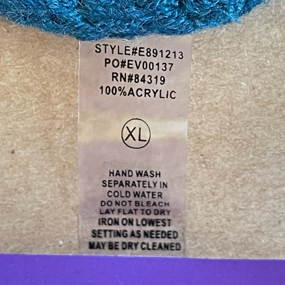 Teal Cableknit Sweater Vest - Picture 10 of 13